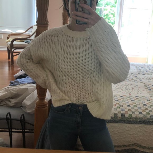AE CREWNECK OVERSIZED CHUNKY KNIT SWEATER - Picture 1 of 5